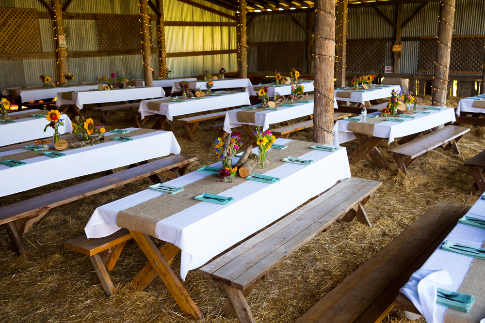 Planning a Barn-Themed Wedding - Pink Is The New Blog