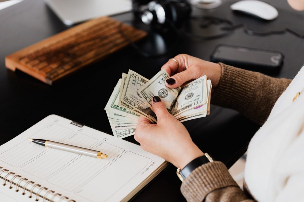 5 Side-hustle Ideas to Help You Make Extra Cash