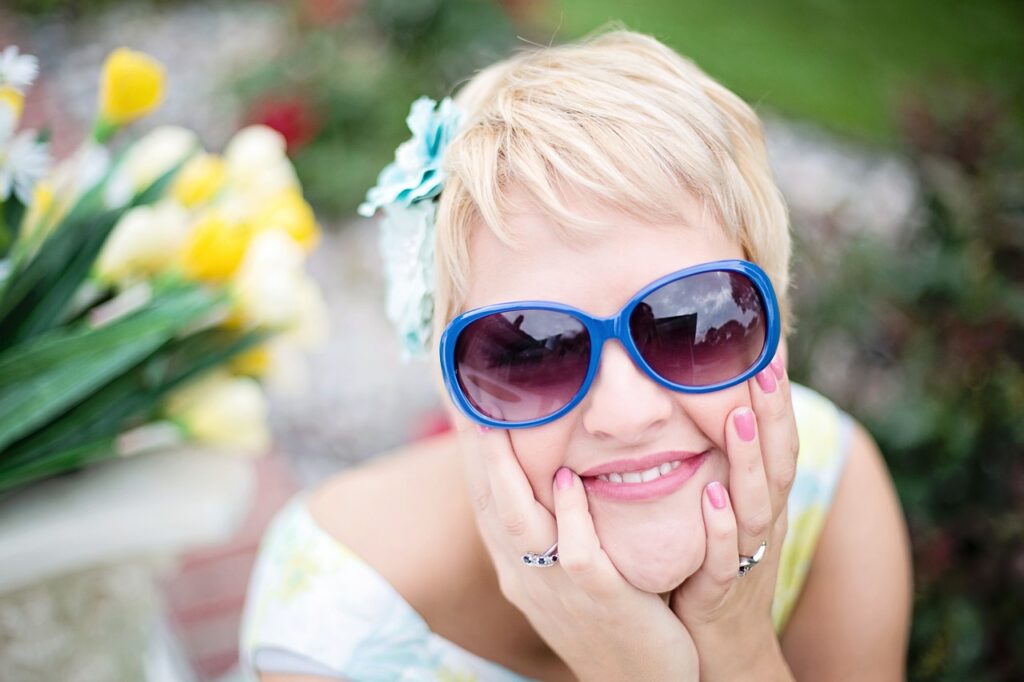 The Importance of Wearing Sunglasses in Summer