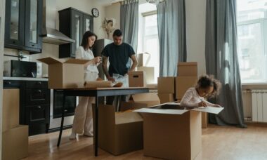 Why Are Removals the Most Efficient Service Providers When Considering Storing Essential Stuff?