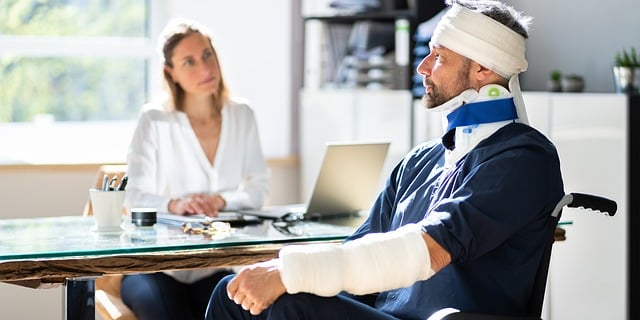 When Should You Hire a Lawyer if Injured?