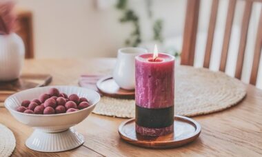 The Impact of Scented Candle Subscriptions on Mental Wellness and Home Ambiance