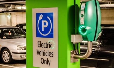 Charging Ahead: Innovations Revolutionizing the Electric Vehicle Charging Experience