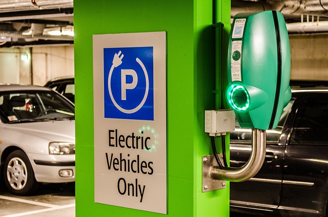 Charging Ahead: Innovations Revolutionizing the Electric Vehicle Charging Experience