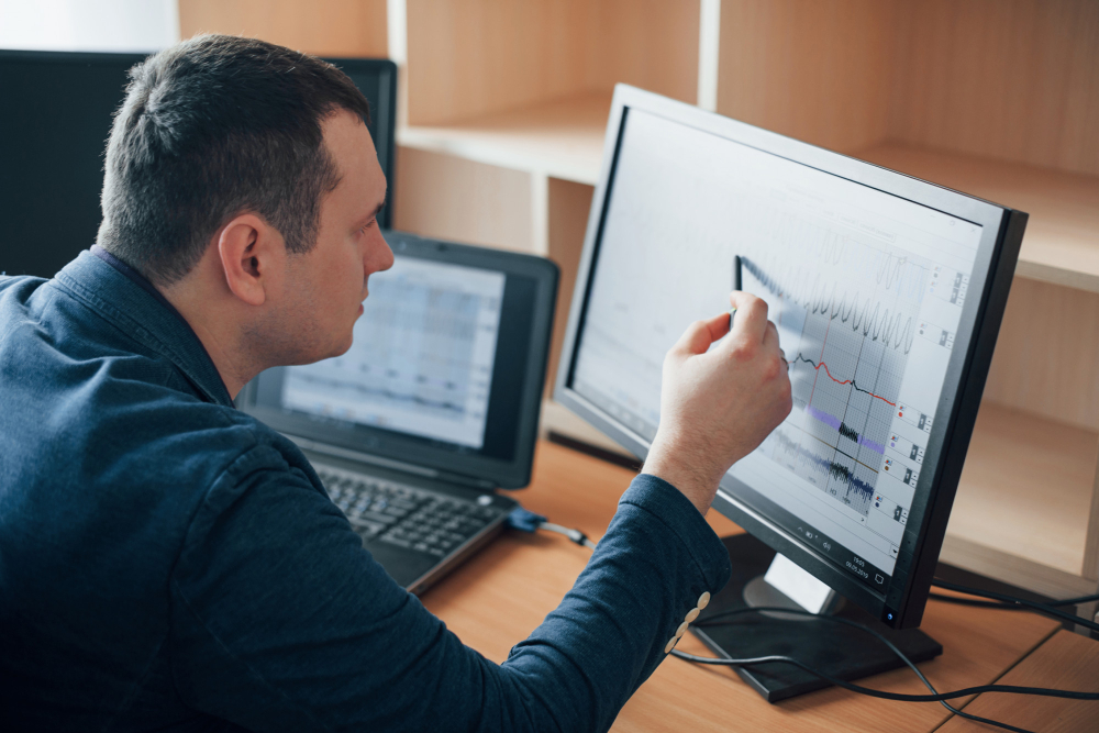 Why Cloud-Based Monitoring Tools Are Revolutionizing Industrial Equipment Maintenance
