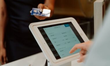 5 Ways CRM Systems Improve Customer Retention