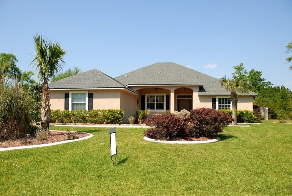 Shingle Styles Roof Contractors Recommend for Southern Curb Appeal