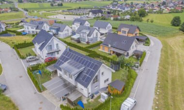 A Practical 2026 Checklist for Comparing Sierra Foothills Communities Before Buying