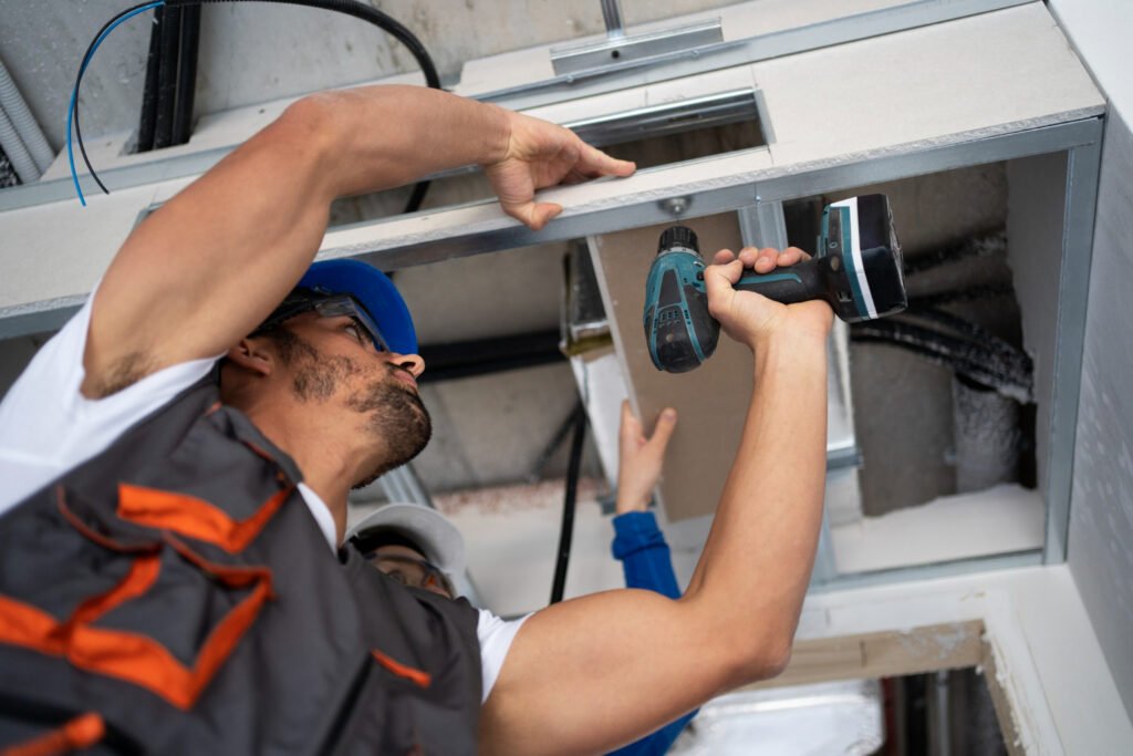 Garage Door Installation and the Difference Between Track Gauges