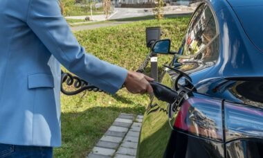 Choosing The Right Vehicle Powertrain: A Simple Guide for Real-World Driving